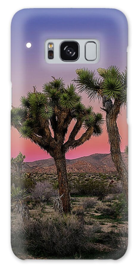 Af Zoom 24-70mm F/2.8g Galaxy S8 Case featuring the photograph Moon Over Joshua Tree by John Hight