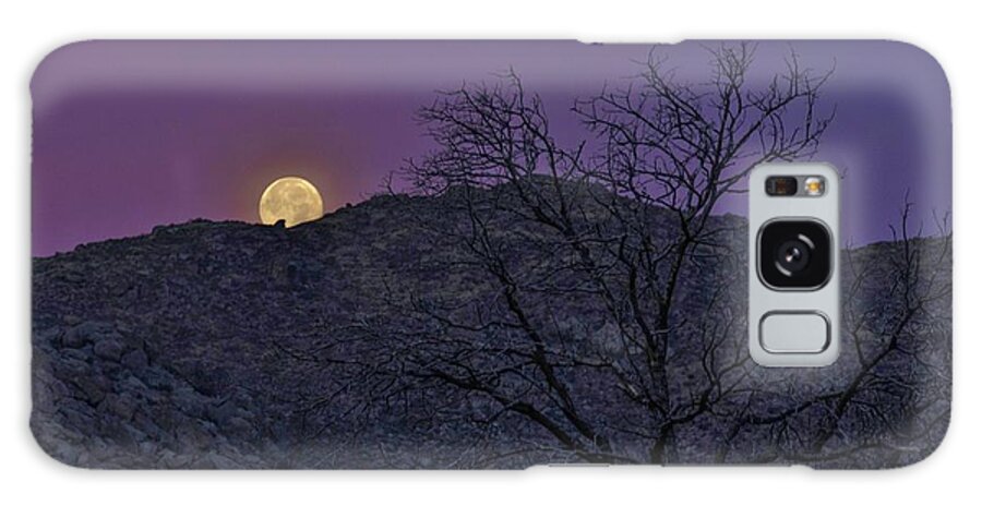 Full Galaxy Case featuring the photograph Moon set at sunrise by Gaelyn Olmsted