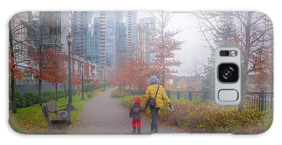 Autumn Leaf Galaxy Case featuring the photograph Mother and daughter on Vancouver's walk way by William Lee