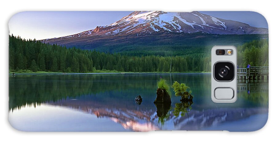 Mt. Hood Galaxy Case featuring the photograph Mt. Hood reflection at sunset by William Lee