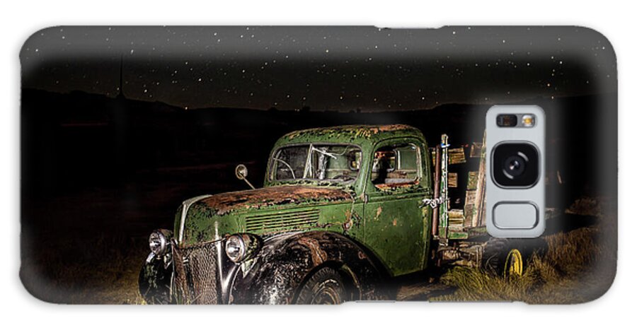 Landscape Galaxy S8 Case featuring the photograph Night Run by Charles Garcia