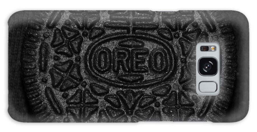Oreo Galaxy Case featuring the photograph O R E O by Rob Hans