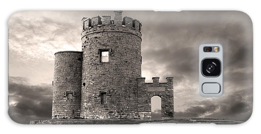 O'brien's Tower Galaxy S8 Case featuring the photograph O'Brien's Tower at the Cliffs of moher Ireland by Pierre Leclerc Photography