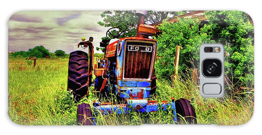  Old Galaxy S8 Case featuring the photograph Old Ford Tractor by Savannah Gibbs