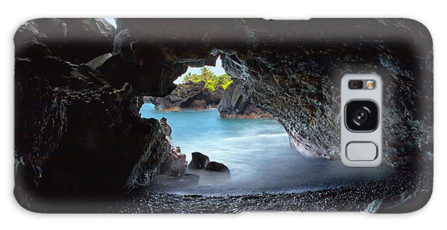 Hana Galaxy Case featuring the photograph Peeking Through the Lava Tube by Susan Rissi Tregoning