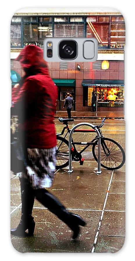 500 Views Galaxy S8 Case featuring the photograph Seattle Rain by Jenny Revitz Soper