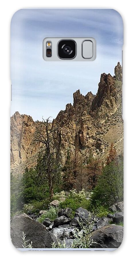 Smith Rocks Galaxy S8 Case featuring the photograph Smith Rocks by Brian Eberly