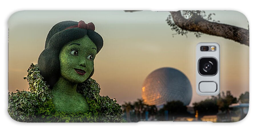 Epcot Galaxy Case featuring the photograph Snow White Topiary by Shared Perspectives Photography