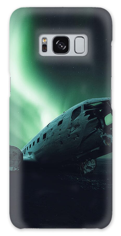 Solheimsandur Galaxy Case featuring the photograph Solheimsandur Crash Site by Tor-Ivar Naess
