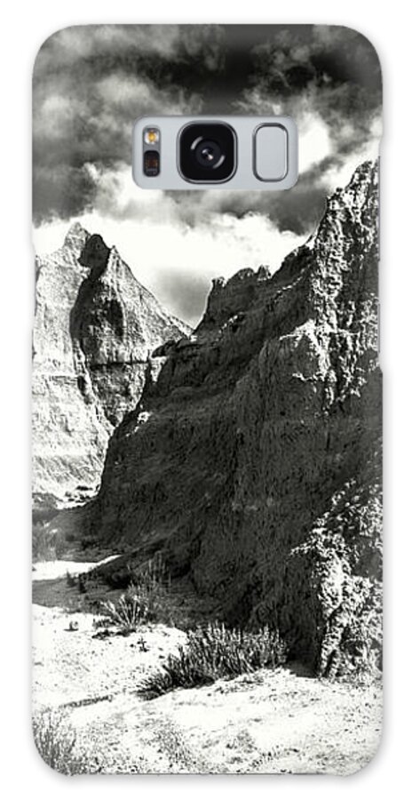 Usa Galaxy Case featuring the photograph South Dakota Badlands National Park by Roger Passman