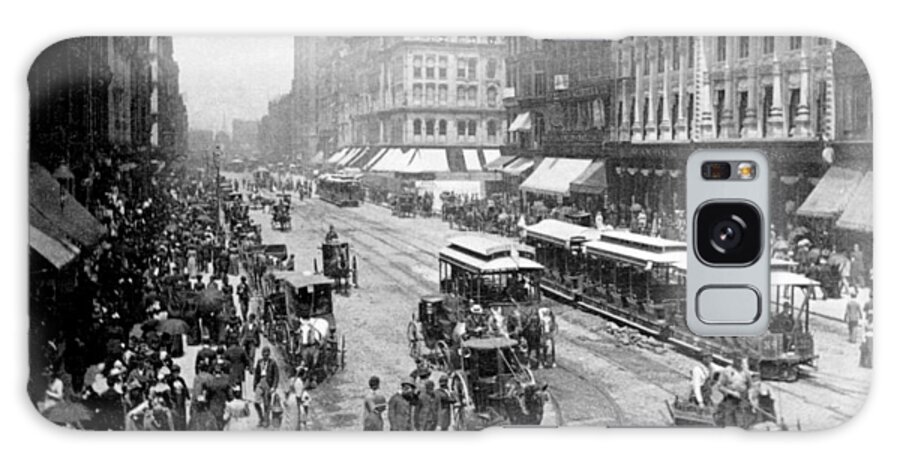 chicago Illinois Galaxy S8 Case featuring the photograph State Street - Chicago Illinois - c 1893 by International Images