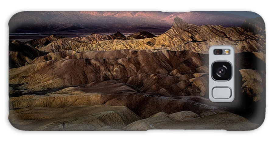 Sunrise Galaxy S8 Case featuring the photograph Sunrise at Zabiskie Point by Rick Strobaugh