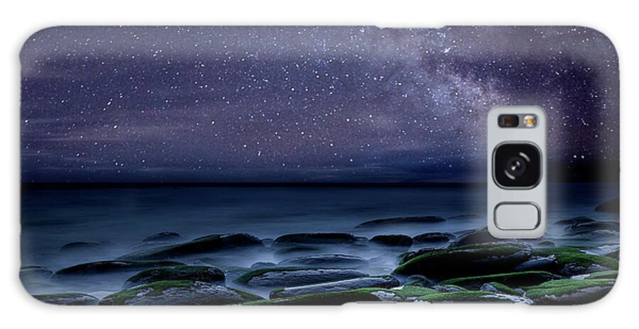 Night Galaxy Case featuring the photograph The immensity of time by Jorge Maia