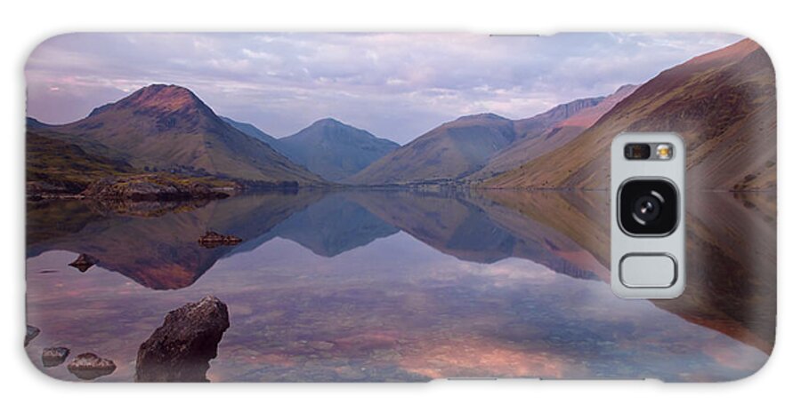 Wastwater Galaxy Case featuring the photograph Twilight at Wastwater in Cumbria by Pete Hemington