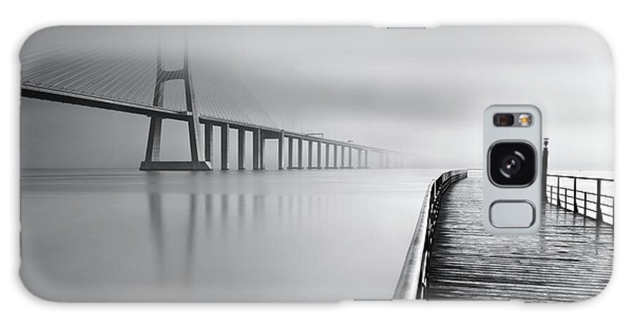 Lisbon Galaxy Case featuring the photograph Vanishing by Jorge Maia
