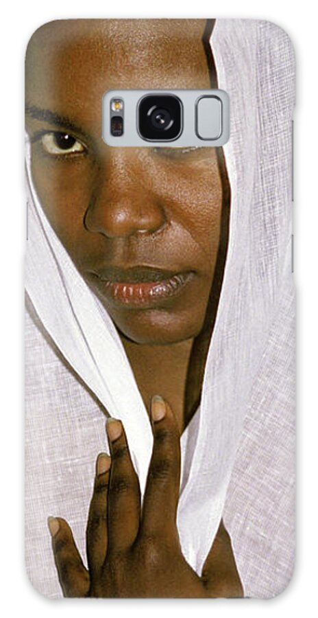 Veil Galaxy S8 Case featuring the photograph Veiled Woman by David Kleinsasser