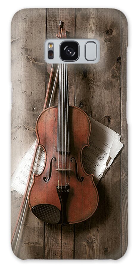 Bow Galaxy Case featuring the photograph Violin by Garry Gay