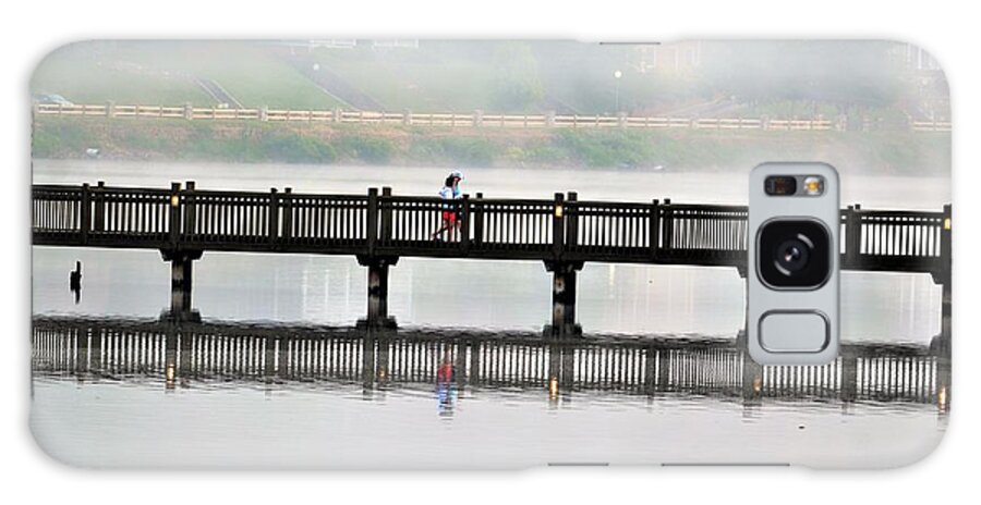 Lake Junaluska Galaxy S8 Case featuring the photograph Walking Bridge by Chuck Brown
