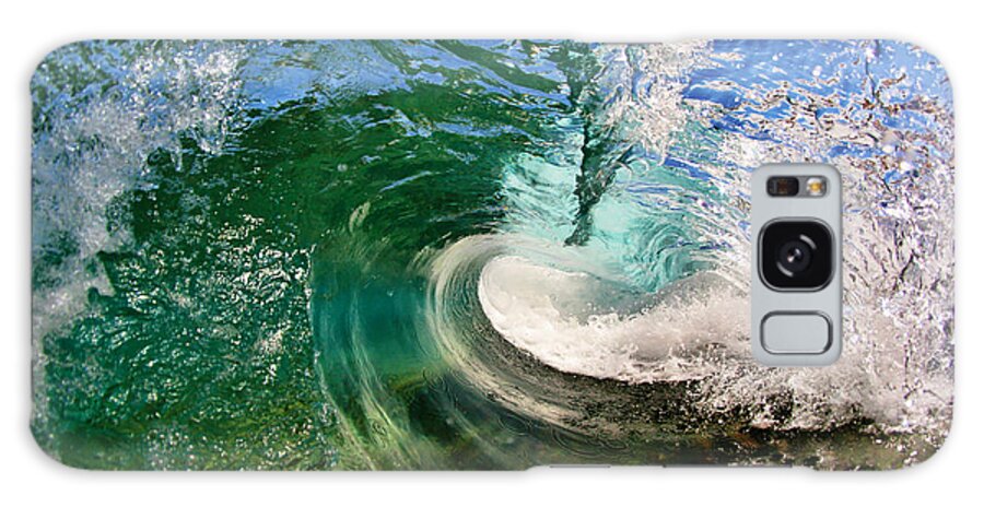 Ocean Galaxy Case featuring the photograph Warped Wave by Paul Topp