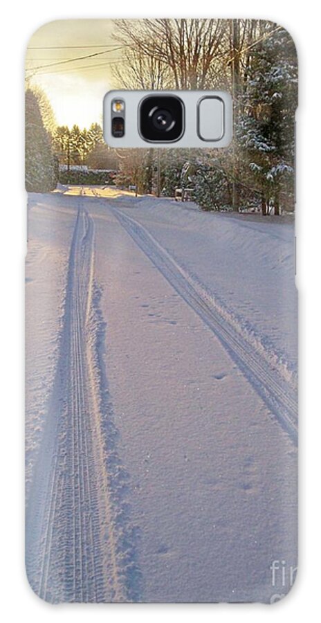 Sunrise Winter New England Quiet Galaxy S8 Case featuring the photograph Winter Sunrise by Kristine Nora