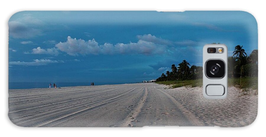 Naples Florida Galaxy Case featuring the photograph Naples Beach #15 by Donn Ingemie