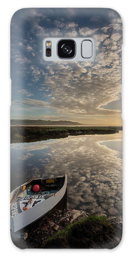 Laugharne Galaxy Case featuring the photograph Laugharne Estuary at Dawn #2 by Nigel Forster