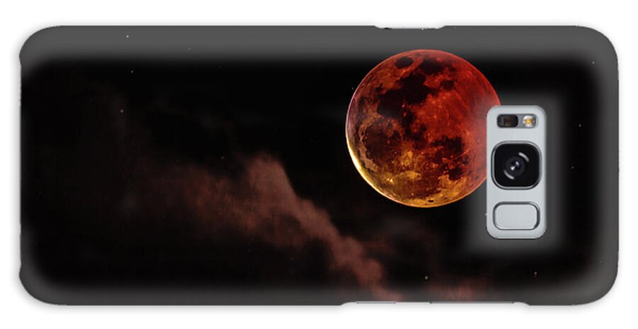 Hawaii Galaxy Case featuring the photograph Blood Moon Rising by John Bauer