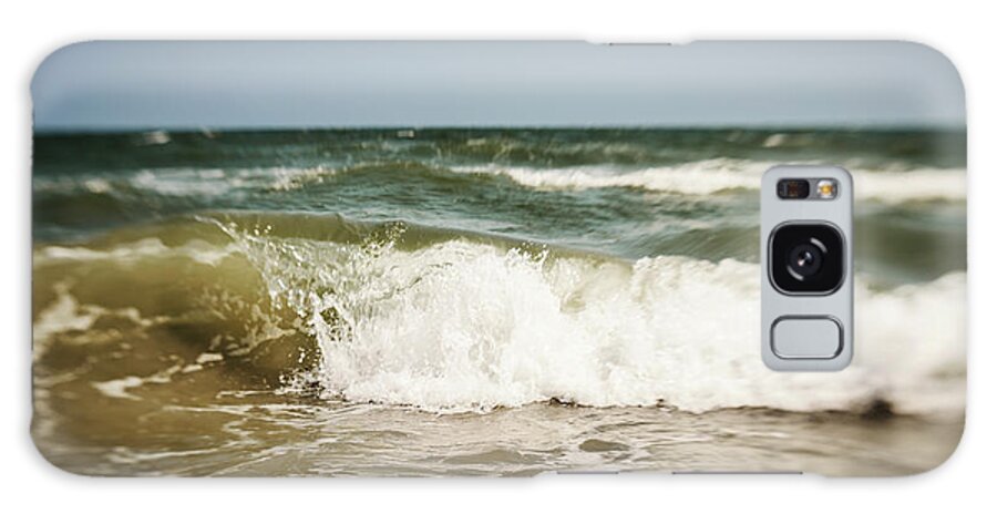Crashing Waves Galaxy Case featuring the photograph Crashing Waves by Wiff Harmer