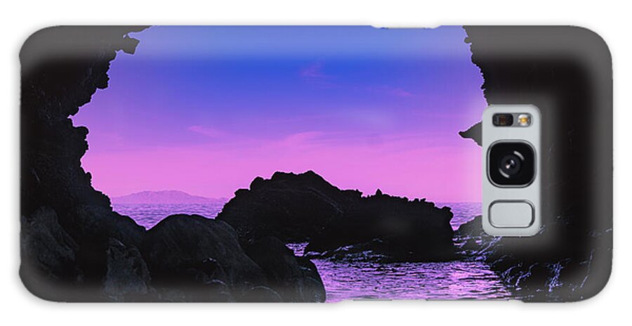 Skyline Galaxy S8 Case featuring the photograph Espiritu santo island by Silvia Marcoschamer