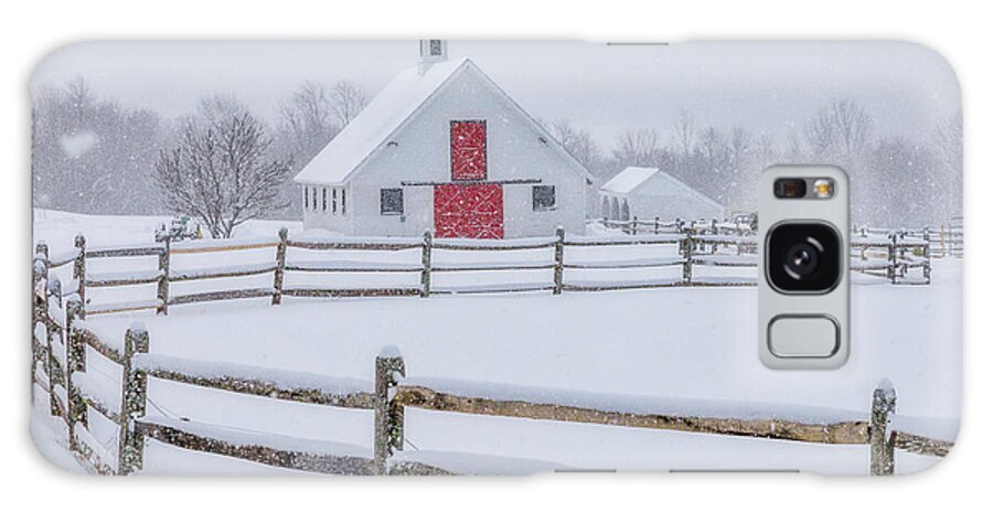 Vermont Galaxy Case featuring the photograph Farm in the Snow by Rob Davies