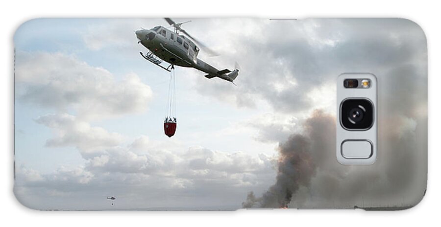 Reservoir Galaxy Case featuring the photograph Fire Fighting Helicopter Approaches by Gavind