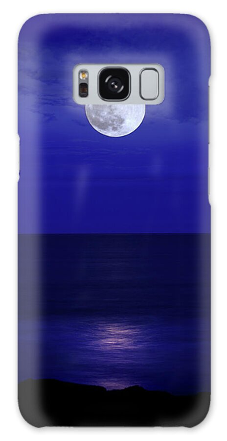 Vancouver Island Galaxy Case featuring the photograph Full Moon by Emilynorton