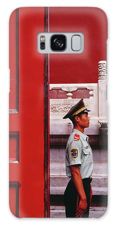 Young Men Galaxy Case featuring the photograph Guard On Duty In The Forbidden City by Richard I'anson