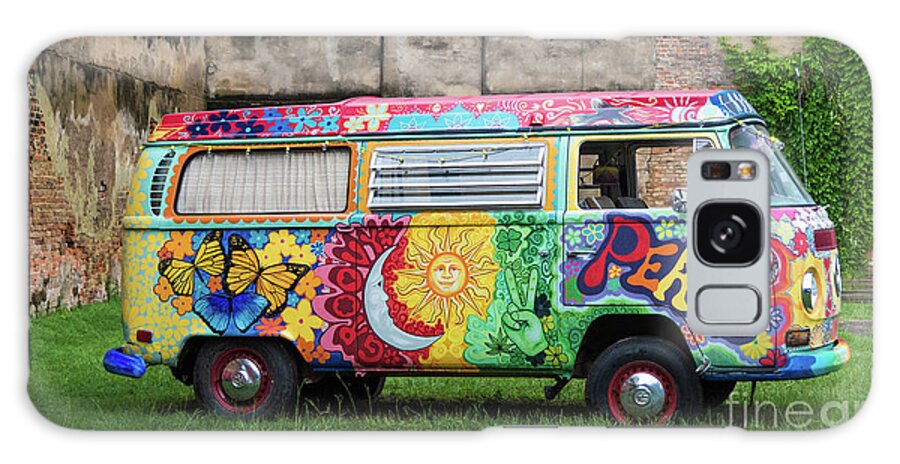 Volkswagen Galaxy Case featuring the photograph Hippie Dippie VW Micro Bus by Paul Quinn