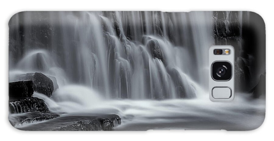 Monsal Dale Weir Galaxy S8 Case featuring the photograph Monsal Dale Weir by Rob Davies