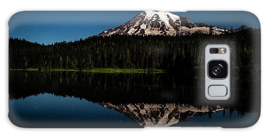 Mt. Rainier Galaxy Case featuring the pyrography Mt. Rainier and Reflection Lake by Yoshiki Nakamura