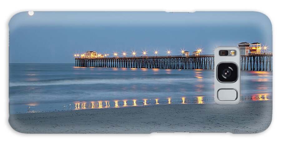 Moonset Over Pacific Galaxy Case featuring the photograph Oceanside California Moonset at Sunrise Summer Solstice at Pier by Catherine Walters