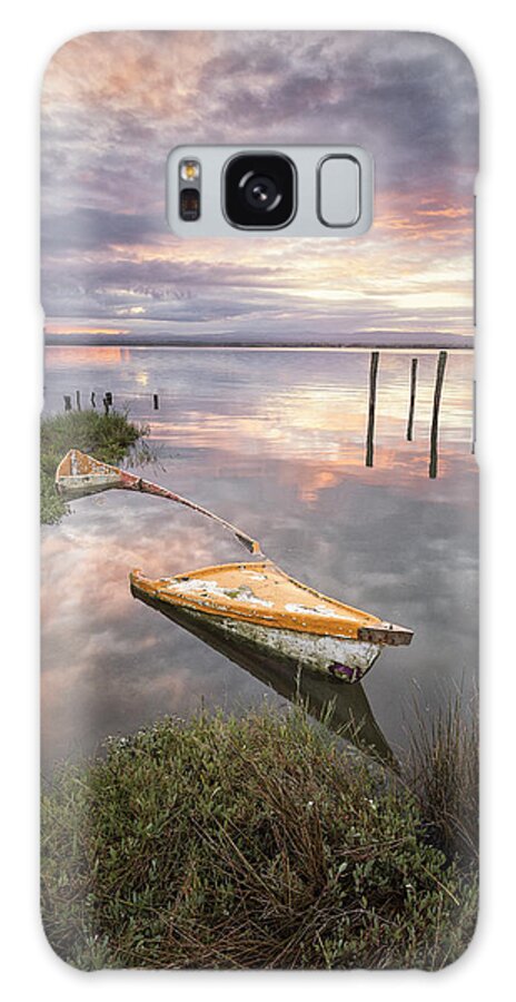 Amanecer Galaxy Case featuring the photograph Old Wood Boat Submerged In Aveiro's River by Cavan Images