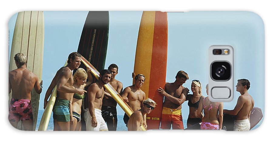 People Galaxy Case featuring the photograph People On Beach With Surf Board by Tom Kelley Archive