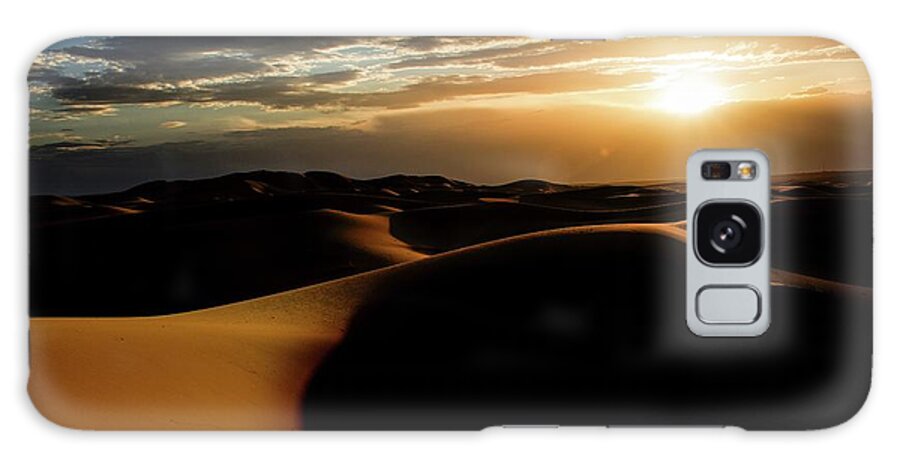 Africa Galaxy Case featuring the photograph Sahara desert by Robert Grac