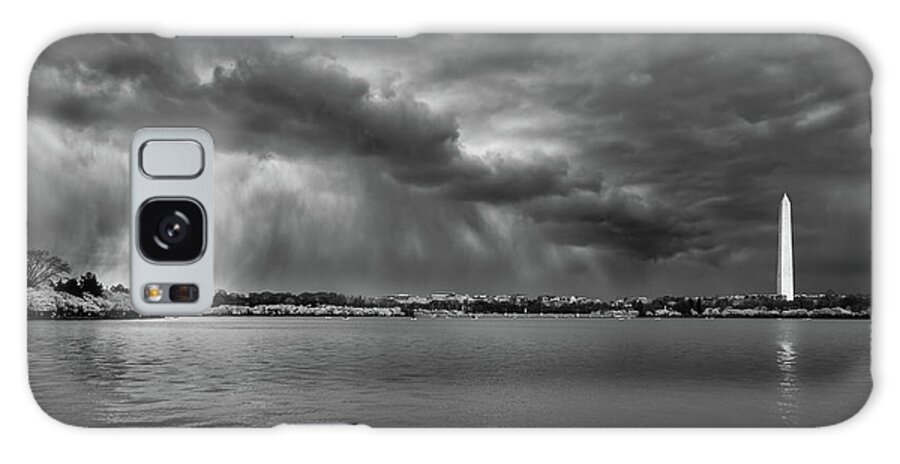 Washington Monument Galaxy S8 Case featuring the photograph Storm Over Washington by Todd Henson