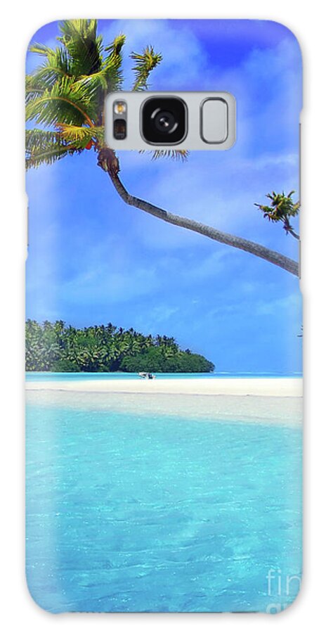 Hang Galaxy Case featuring the photograph Stunning Lagoon by Kwest