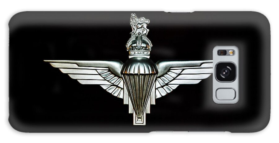 Uk Parachute Regiment Emblem Galaxy Case featuring the photograph UK Parachute Regiment Emblem by Weston Westmoreland