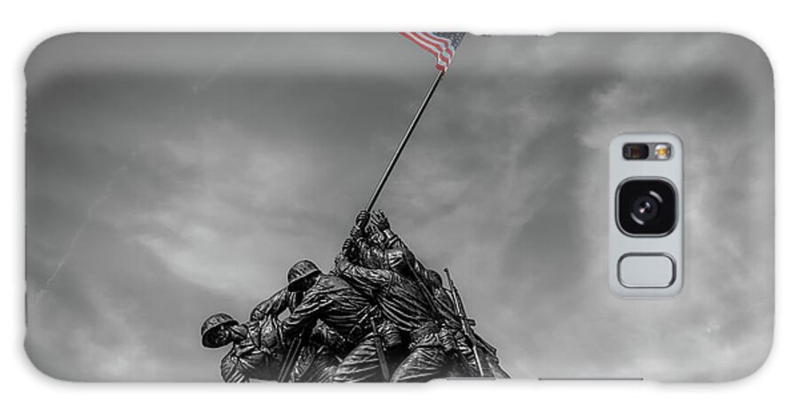 Arlington Galaxy Case featuring the photograph USMC War Memorial 5 by Bill Chizek