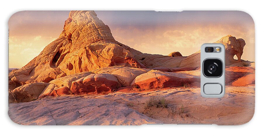 Valley Of Fire State Park Galaxy Case featuring the photograph Valley of fire sunset by Giovanni Allievi