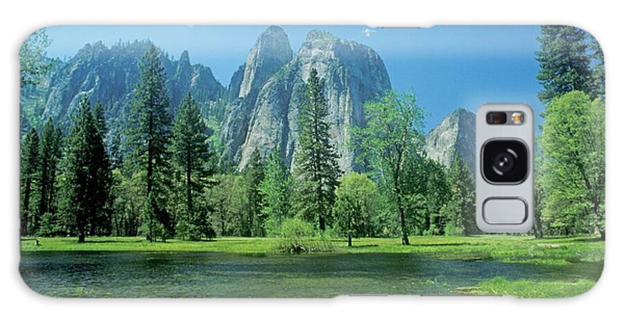 Dramatic Landscape Galaxy Case featuring the photograph Yosemite National Park, California by Visionsofamerica/joe Sohm