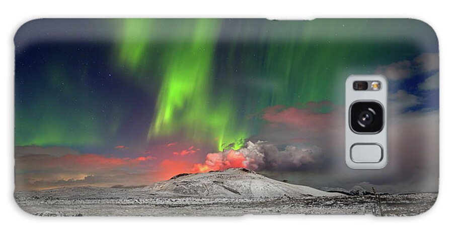 Iceland Galaxy Case featuring the photograph Fire and light #2 by Christopher Mathews