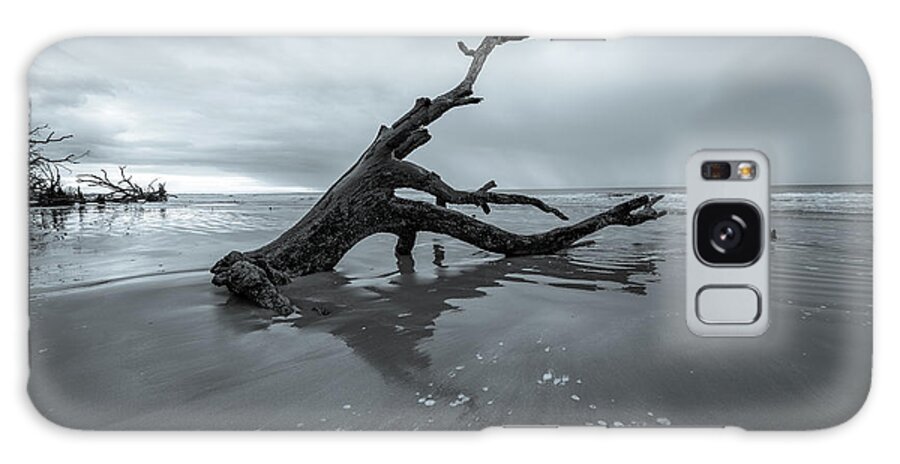 South Carolina Galaxy Case featuring the photograph Boneyard Beach at Botany Bay, Black and White by Marcy Wielfaert