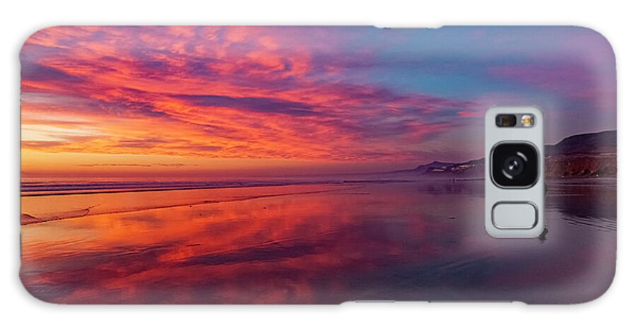 Playa La Mision Galaxy Case featuring the photograph Dream Walk by Tommy Farnsworth