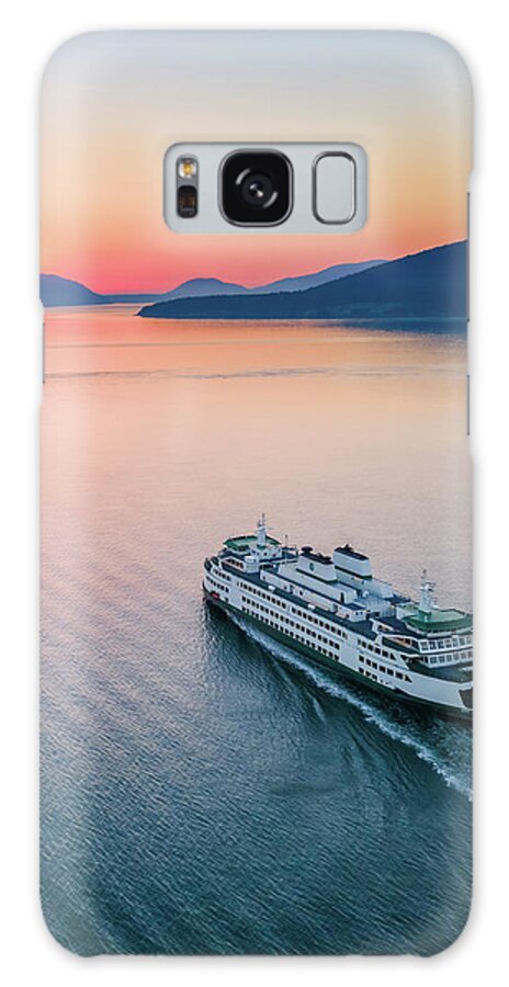 Sunset Galaxy Case featuring the photograph Ferry Sunset2 Vertical by Michael Rauwolf